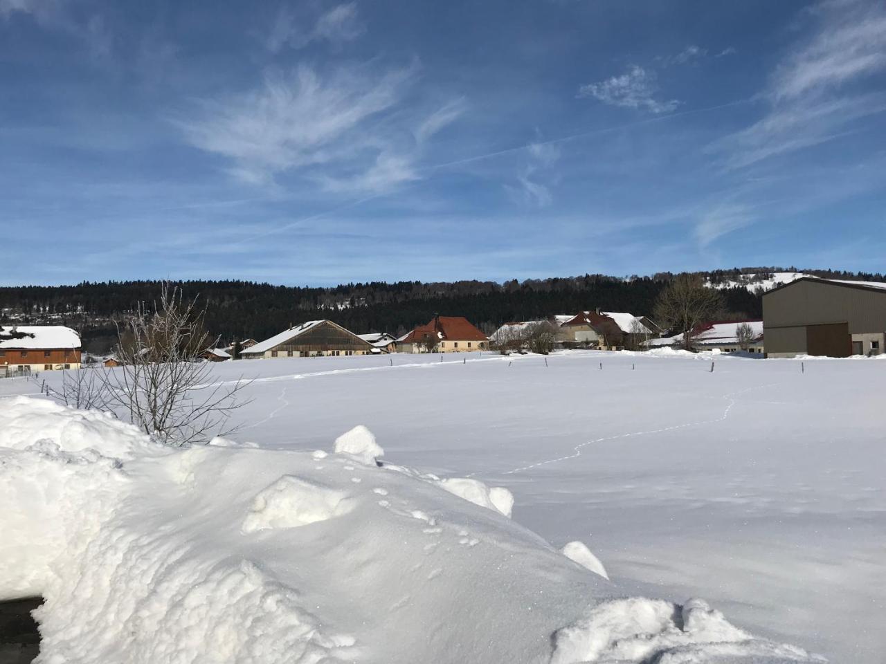 Chambres D'Hotes - Les Dolines La Chaux  Экстерьер фото